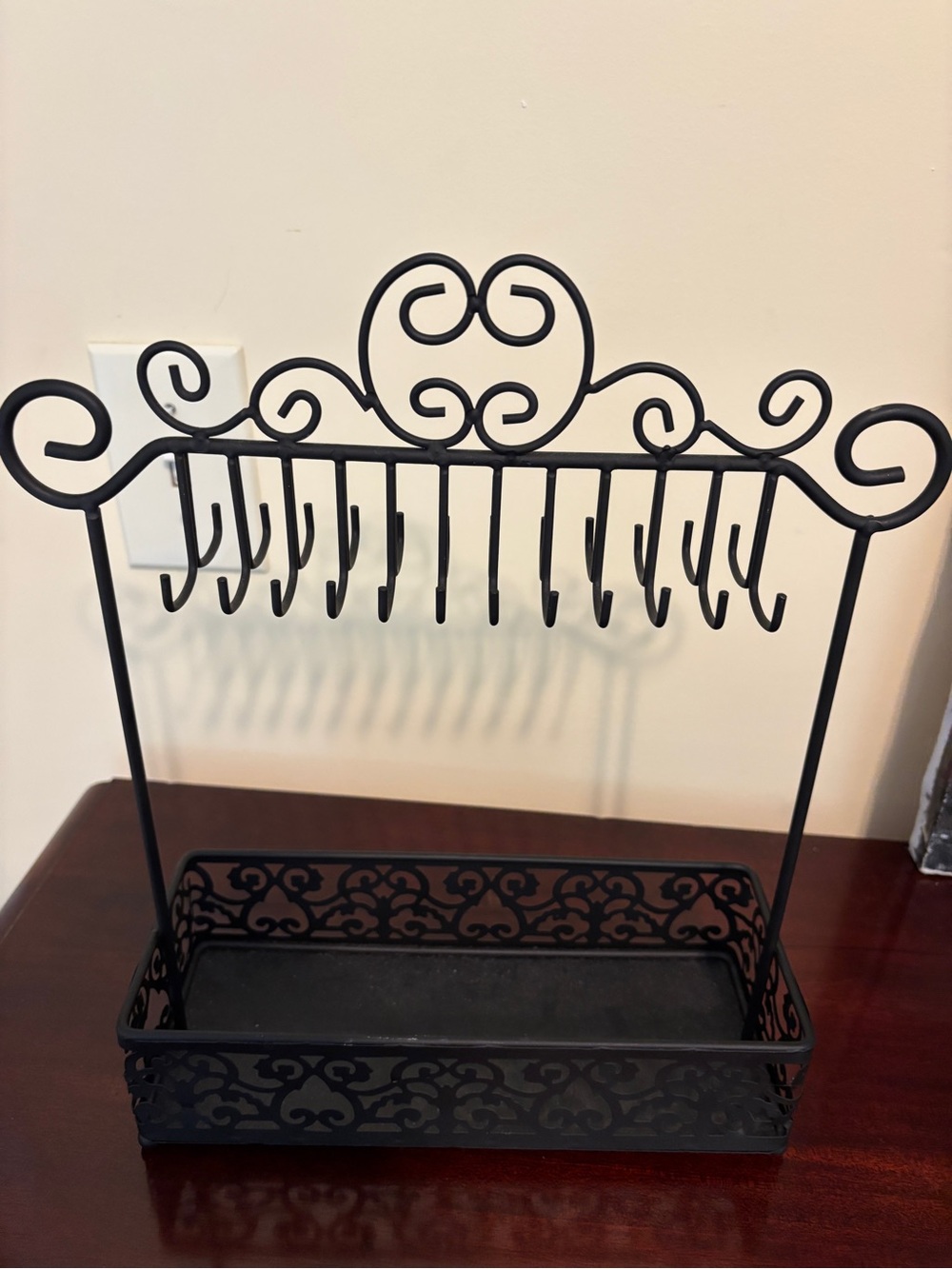 Black Metal Decorative Jewelry and Accessories Organizer